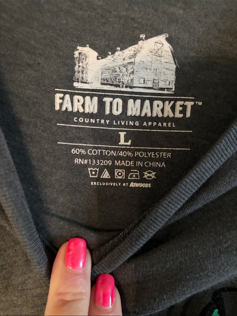 Women’s Super Cute Tshirt size Large - Picture 2 of 3